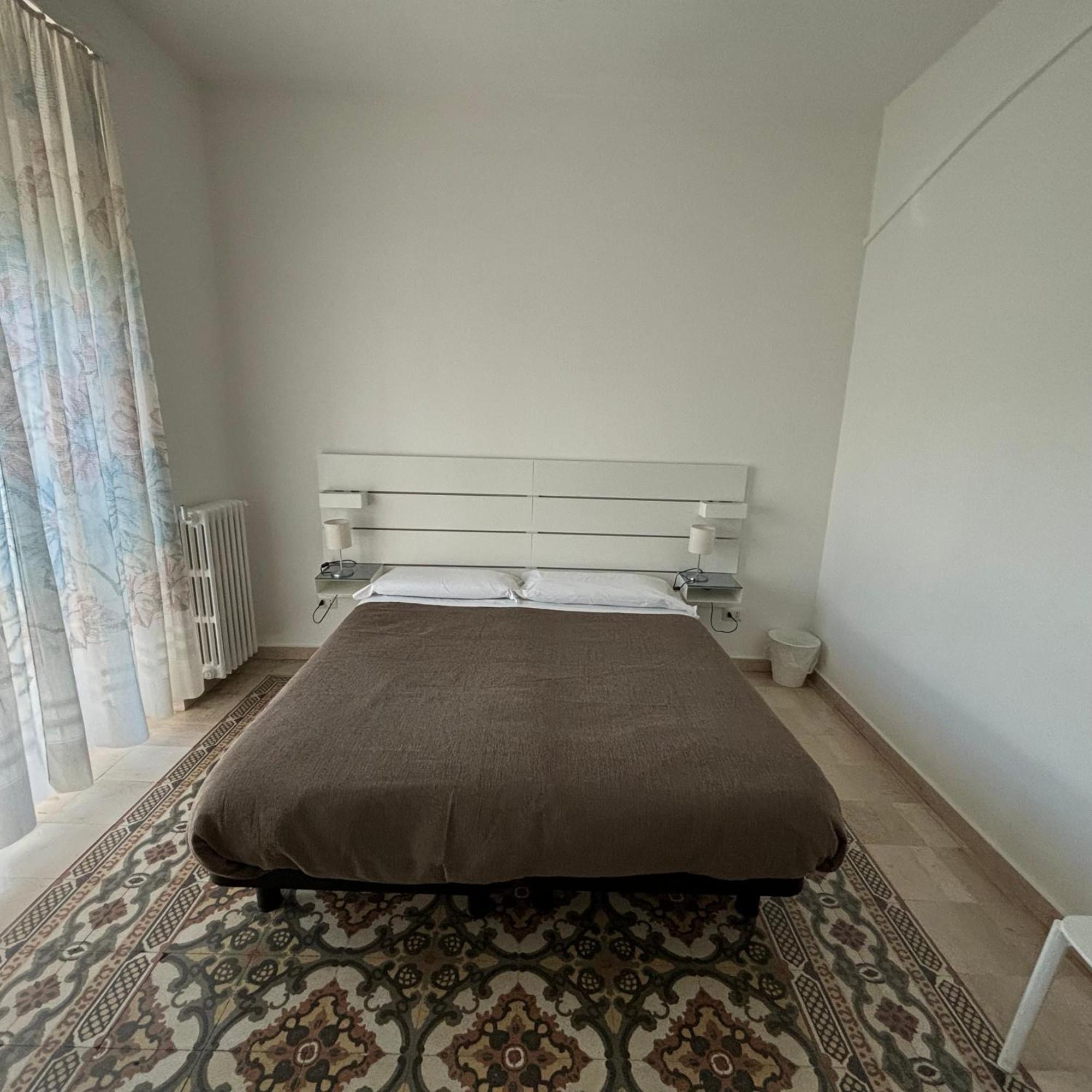 Essential Room & Parking In Centro Citta Con Parcheggio Privato E Wifi Potenza Zewnętrze zdjęcie