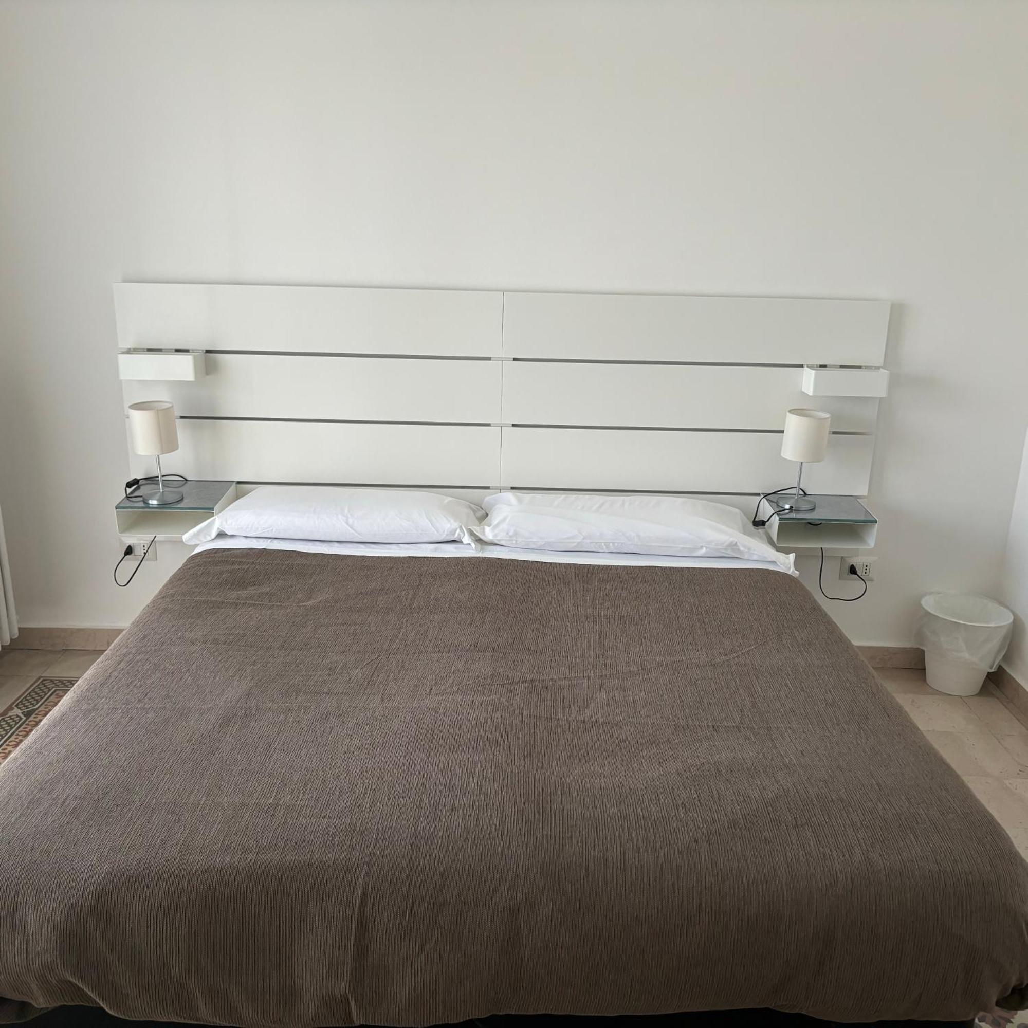 Essential Room & Parking In Centro Citta Con Parcheggio Privato E Wifi Potenza Zewnętrze zdjęcie