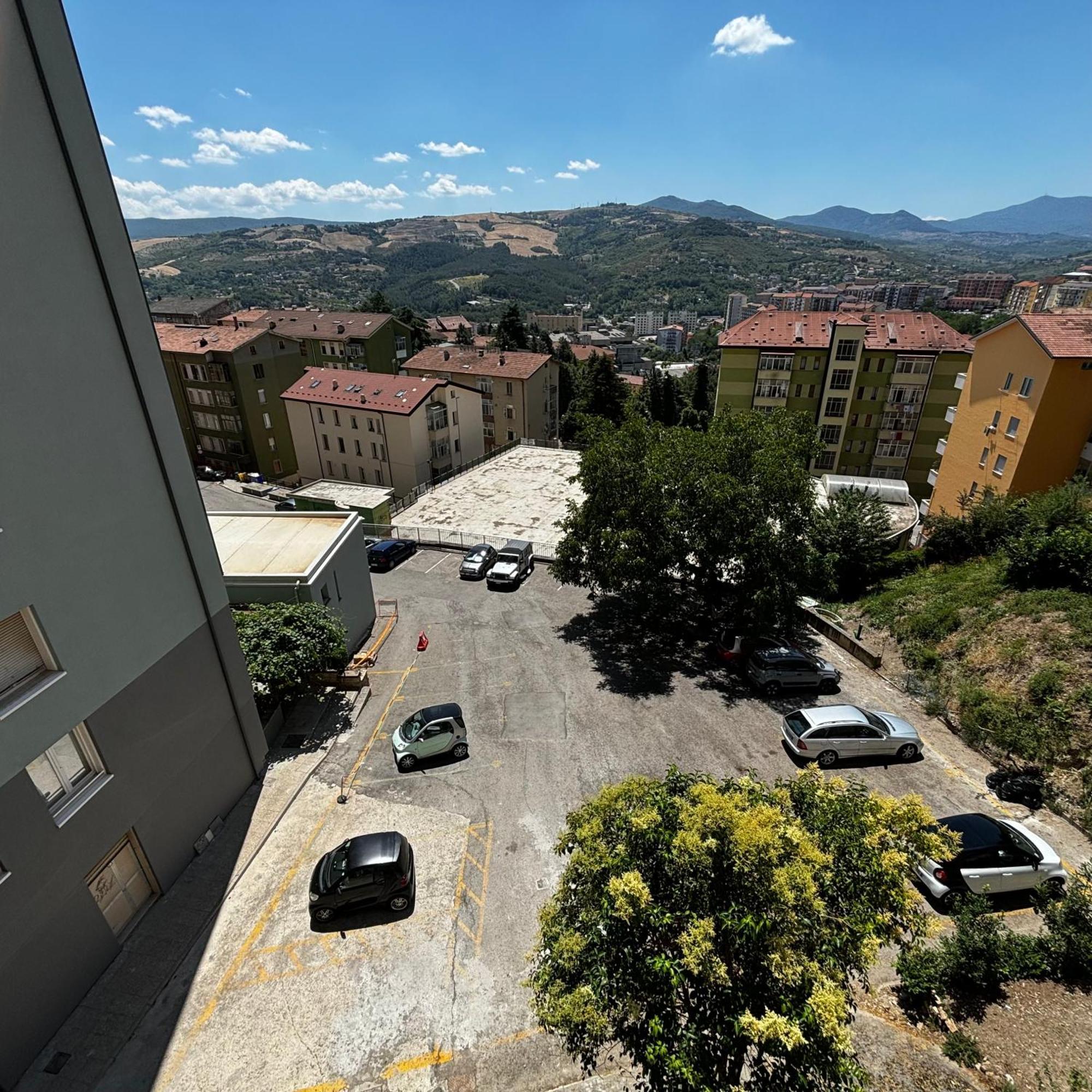 Essential Room & Parking In Centro Citta Con Parcheggio Privato E Wifi Potenza Zewnętrze zdjęcie